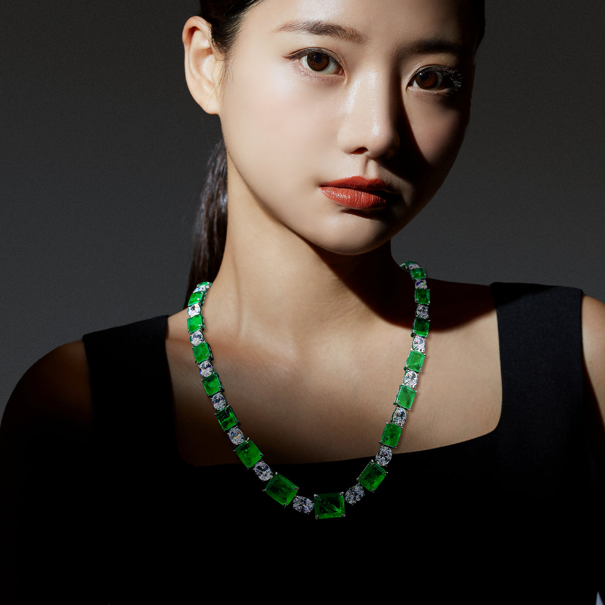 Luxury Art Deco Style Ladies Necklace with Green Cubic Zirconia