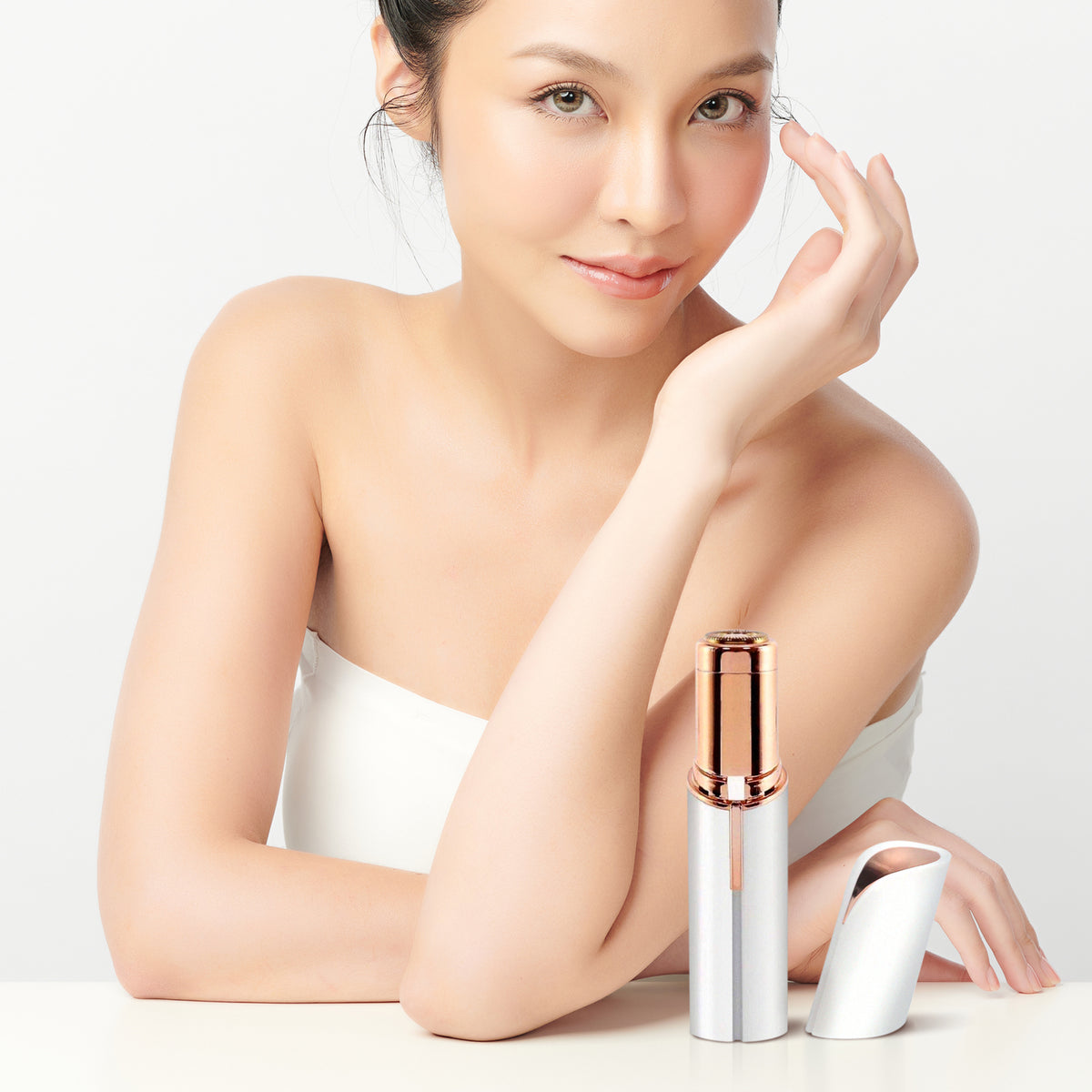 Sleek Mini Lipstick-Sized Women’s Epilator/Shaver