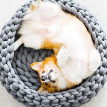 SuperSoft Round Woven Cotton Nest | UltraPlush Warm Wool Cushion Bed | Comfortable Matting Rug for Dog Kennel or Cat Condo | Perfect for Puppies Kittens Small Animals & Other Pets.